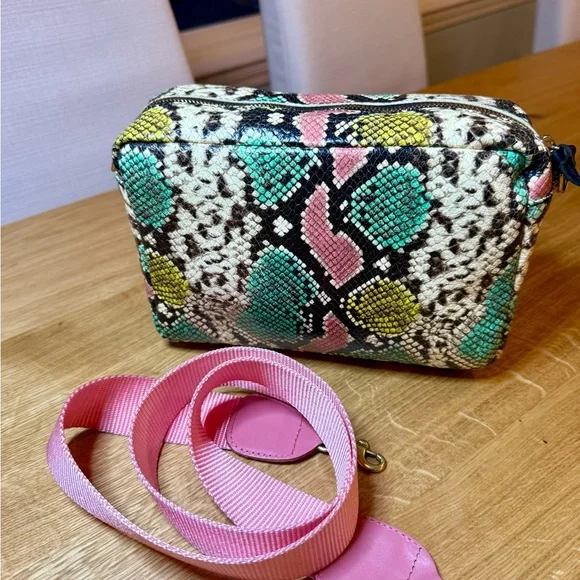 Clare V pastel Snakeskin Marisol crossbody Bag with pink strap - Picture 6 of 11